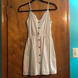 Cute dress for spring time.